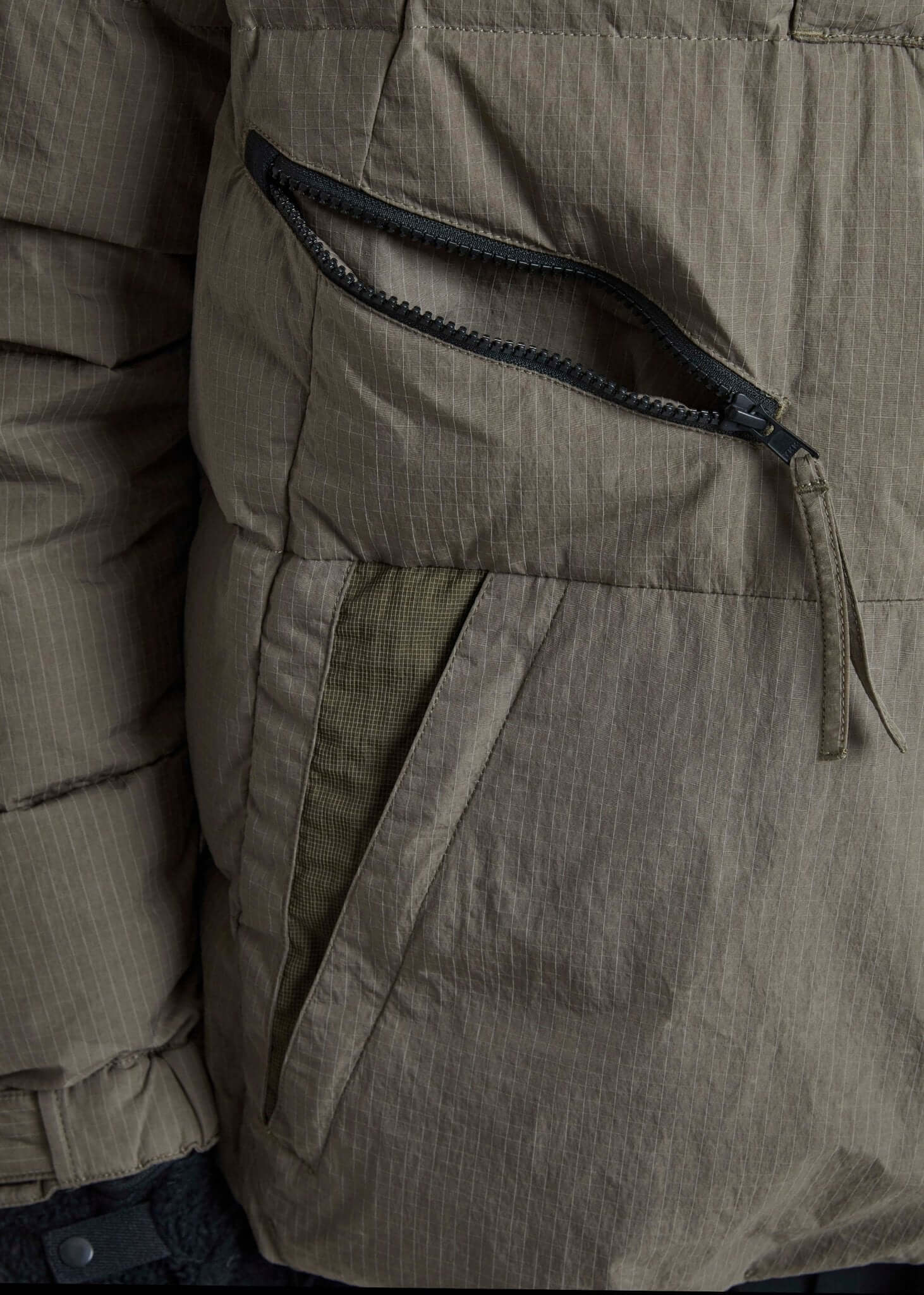 Deformation Down Jacket - NILMANCE