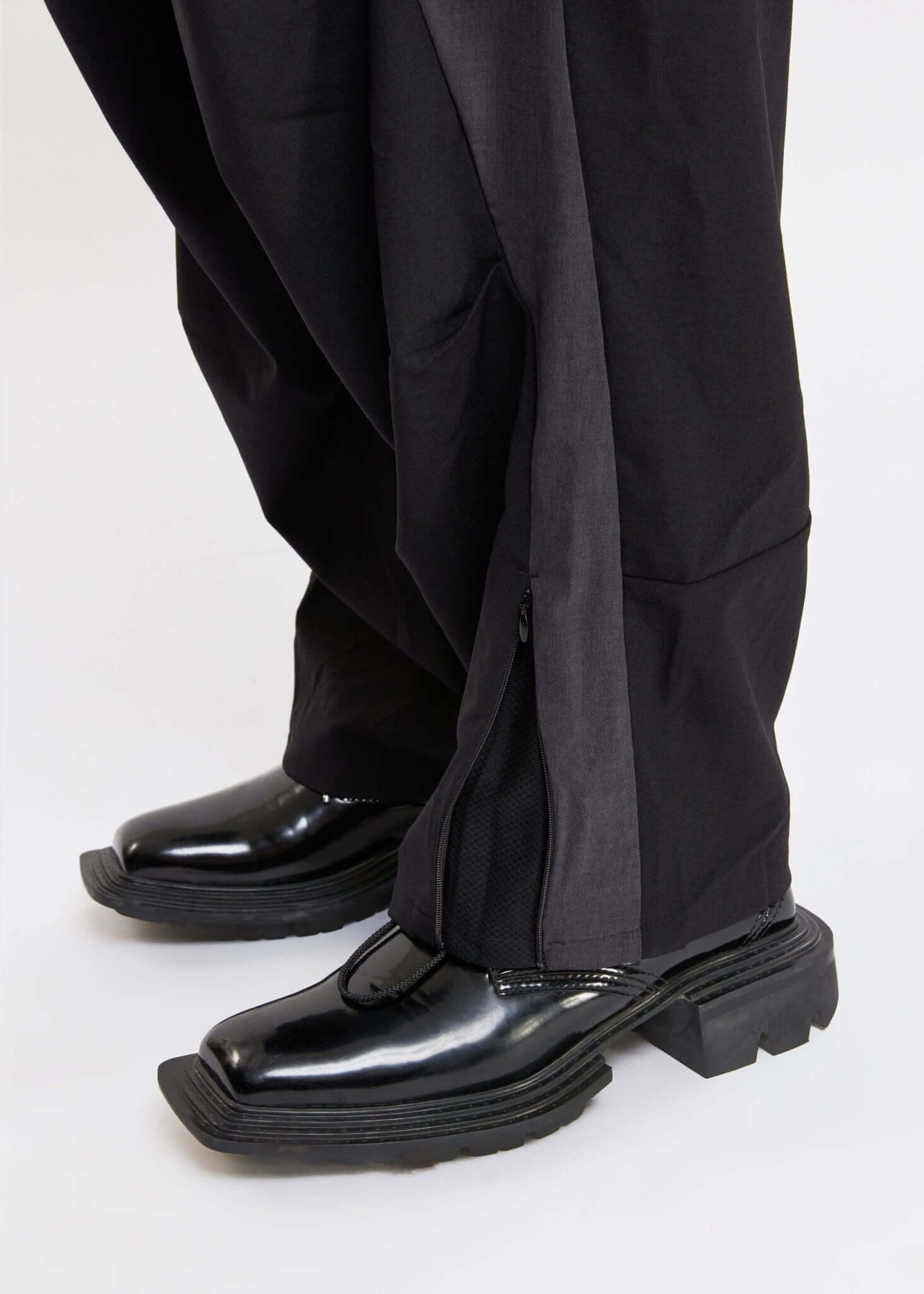 Tailored Volume Cargo Trousers - NILMANCE
